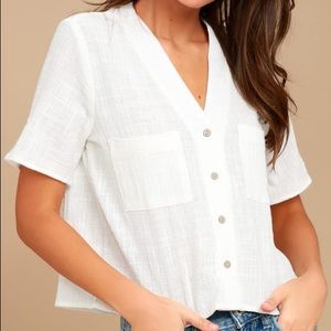 Lulu’s linen crop top